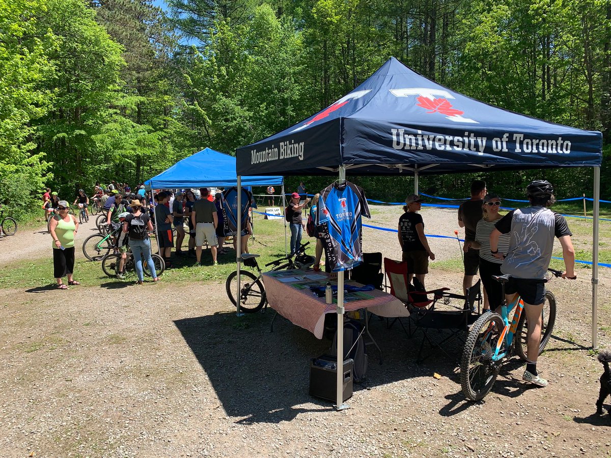 BluesMtb's tweet photo. Team UofT amazed at next gen racers at OFSSA sanctioned high school mountain bike race at Durham forest https://t.co/P7f1IQjgYE