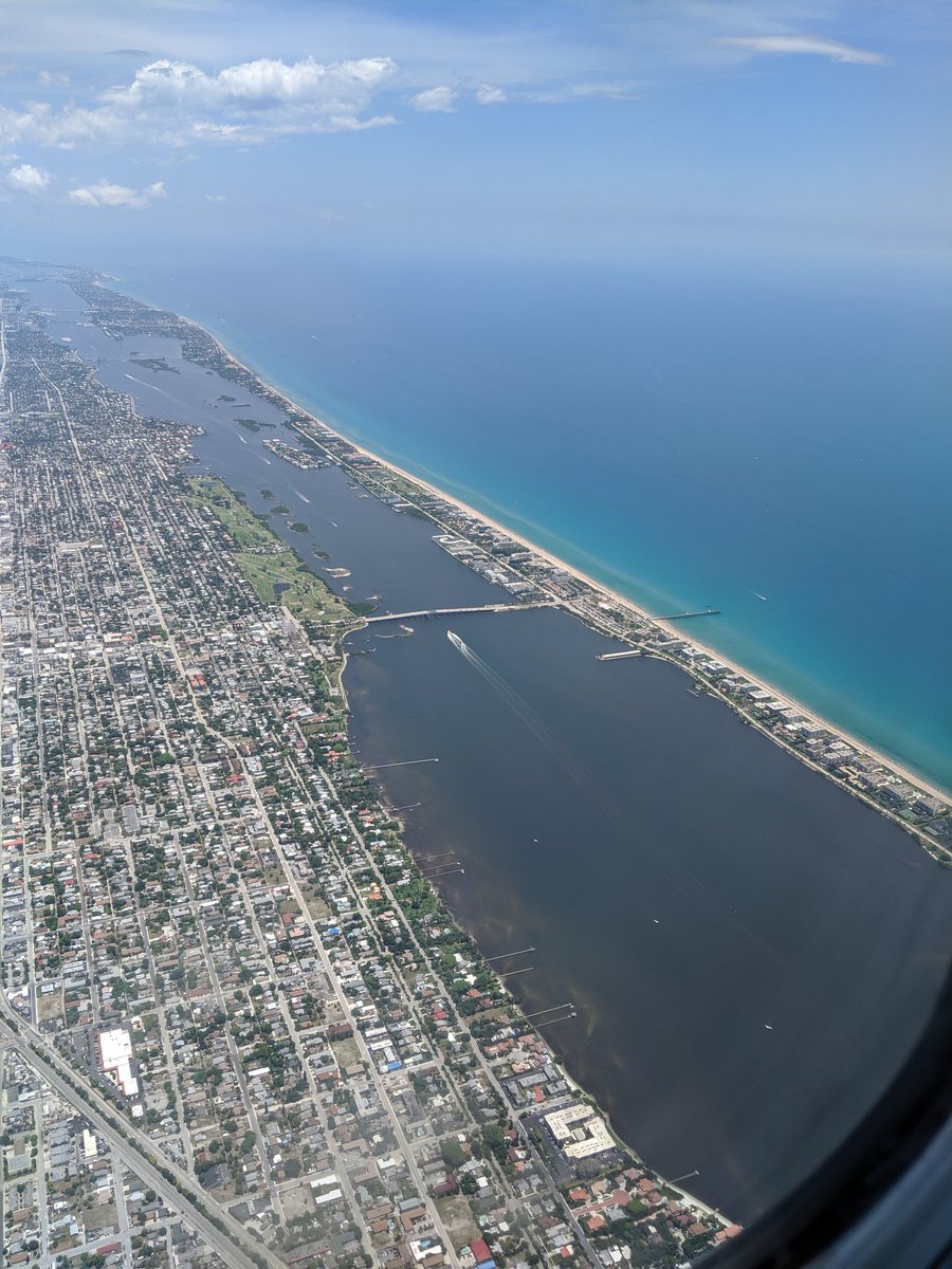 KLASlibraries's tweet image. Thank you to our speakers, attendees, planning committees &amp;amp; local hosts for making the 2019 #KLAS Users’ Conference a place to share, learn &amp;amp; inspire #inclusivelibraryservice. Travel home safely &amp;amp; we’ll connect again soon on klasusers.com! #klasuc2019 #klasusers