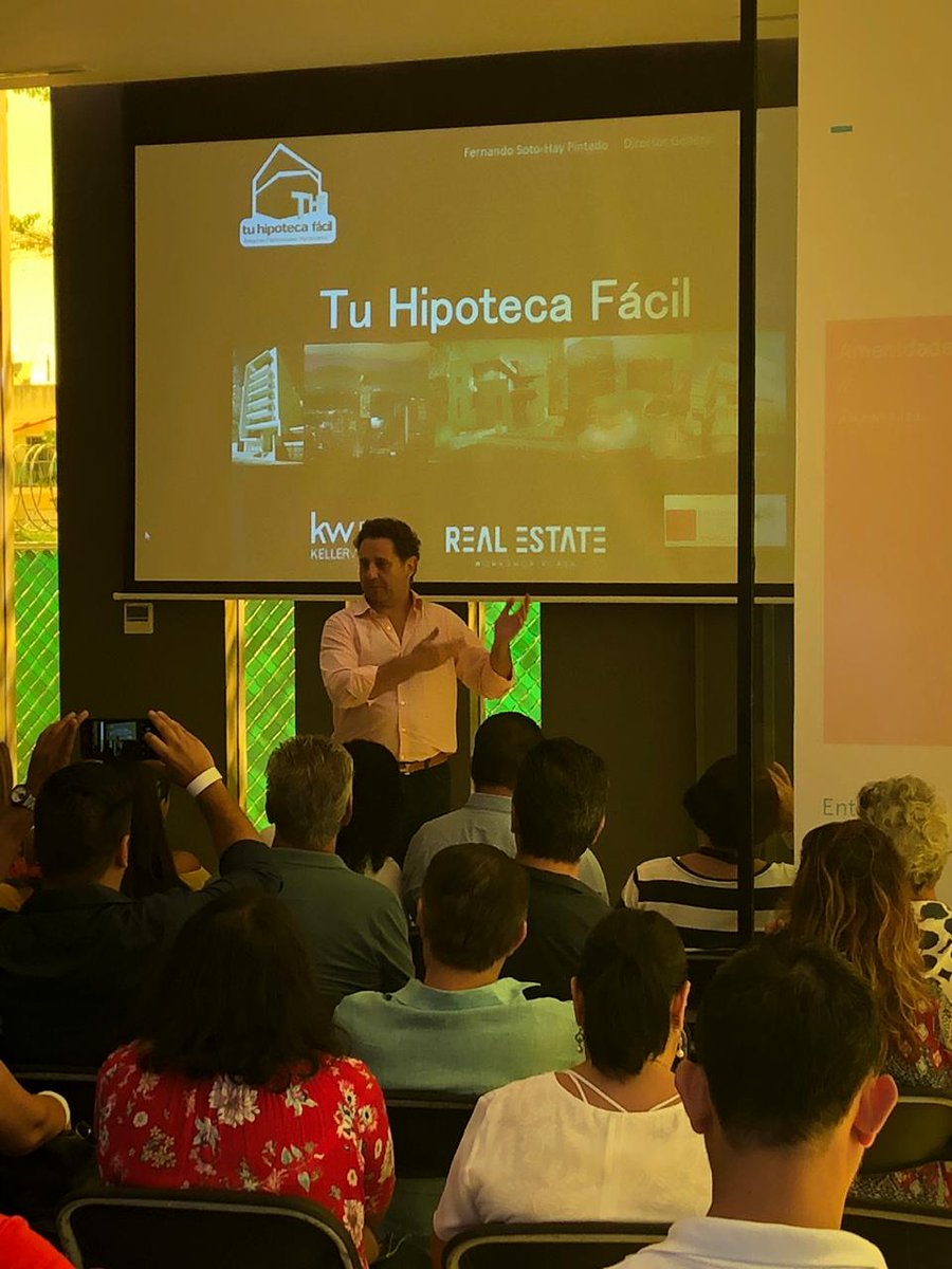 tuhipotecafacil's tweet photo. 2do día en el 1er #workshoplaya
@FernandoSotoHay compartiendo la presentación de la situación inmobiliaria en el país y su perspectiva a corto plazo.
@sueyin_agelvis
@kwplayalandmark
@soulmaterealtors
@simca
#Primerworkshop #Realestate #PlayaDelCarmen https://t.co/MB7YKmOagF