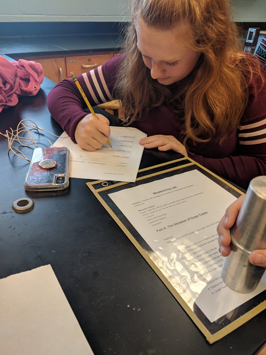 EarthyMaestra's tweet photo. Last Friday of the school year and we are doing a physical weathering lab. Active labs like these are perfect for kids that just need to move in order to learn. I learned this year that the more labs, the better! #LastLab #EarthScience #Accelerate #SHS @OfficialSHSPack https://t.co/2ncrnsMTuG