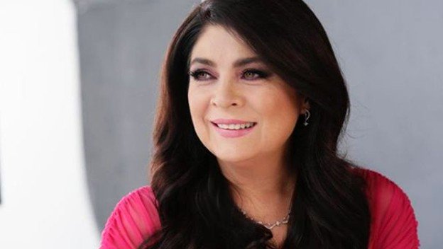 JaviVeNovelas's tweet photo. Los fans de #VictoriaRuffo ganan a 'Mejor Fandon Femenino' en los Tops latinos: https://t.co/rPsE2rNrjK 

Sigue votando en la nueva ronda: https://t.co/d4xgjm1RzD https://t.co/GtoPwOsWkJ