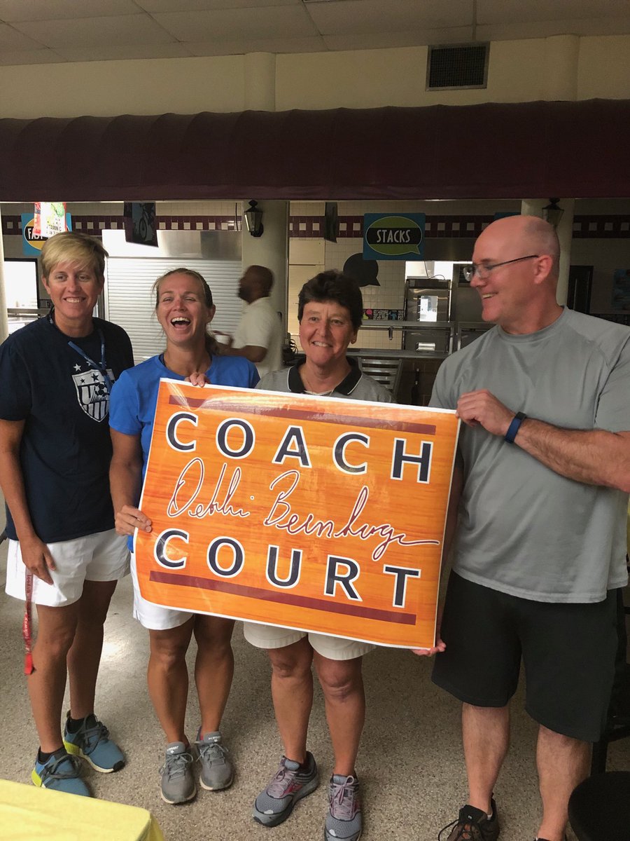 bbusccox's tweet photo. 38 years teaching 28 at ⁦@spmeagles⁩. Well deserved retirement Debbie Bernhagen. ⁦@FitSpms⁩ ⁦@RichlandTwo⁩ #gotcamperwilltravel https://t.co/TfwP2ShSpH