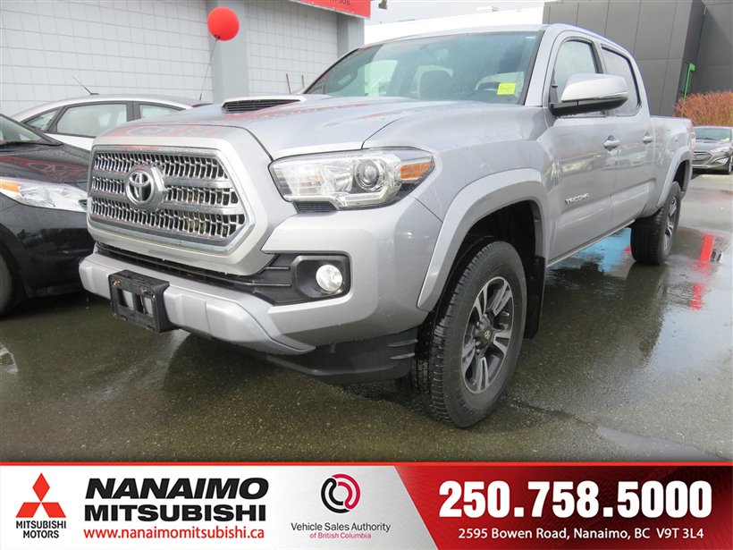 NanaimoMitsu's tweet photo. 🚨DEAL OF THE DAY - 2017 TOYOTA 42787 - 38998KM - ONLY $38998 - Call 250-758-5000 before it is gone. #nanaimomitsubishi #tradein #nanaimo https://t.co/JqwGqV6UYF