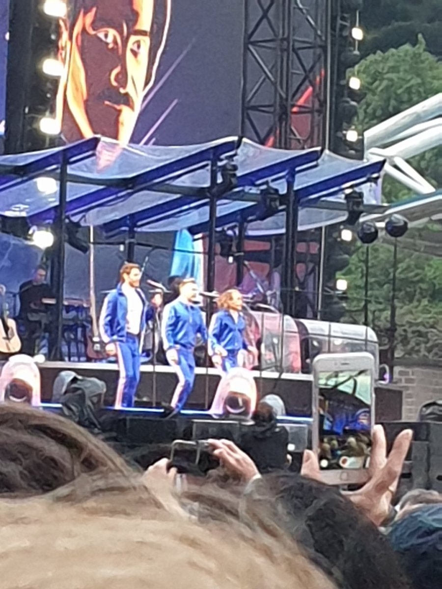 rachitt101's tweet photo. First time ever watching @takethat at huddersfield on Tuesday evening. It was SO worth getting soaking wet! #tt30 #Amazing @GaryBarlow @HowardDonald @OfficialMarkO https://t.co/VXZ9BBqPdl