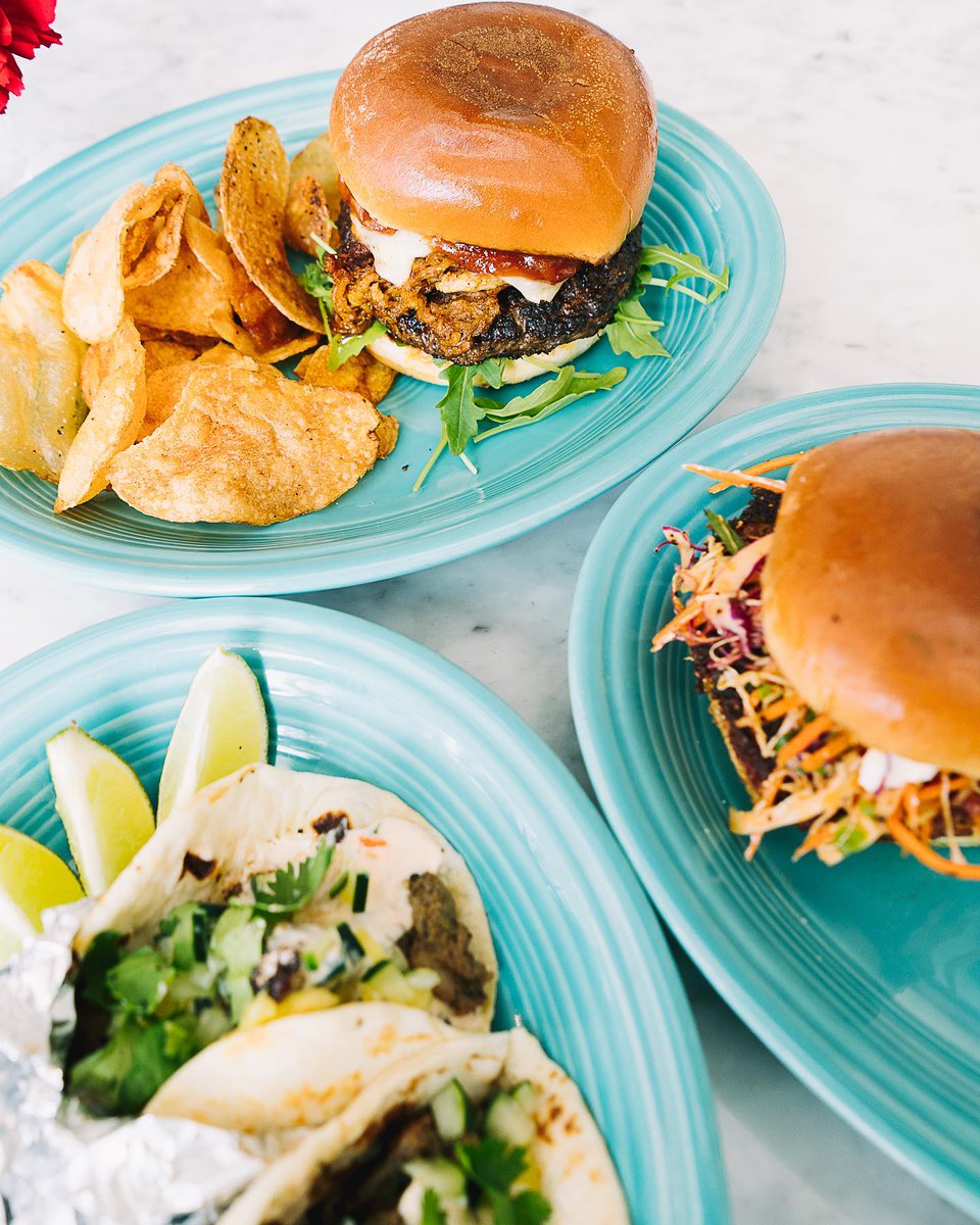 Escape to Ocho for lunch...we’re hungry just looking at this. 📷: <a href="/jackieleeyoung/">Jackie Lee Young</a> #havanasanantonio #bunkhousehotels #ochosanantonio