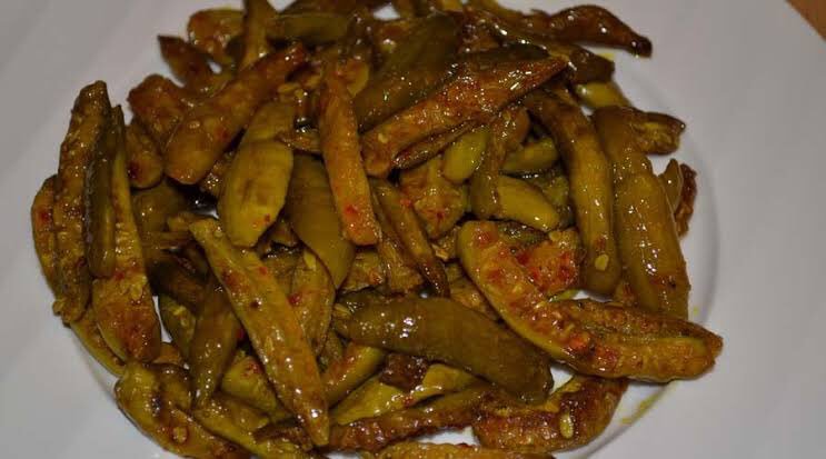 ShivAroor's tweet photo. What are your thoughts (if any) in Kundru/Tendle? Personally, I don’t think there is a more disgusting vegetable on earth. https://t.co/Nlq51X1etp