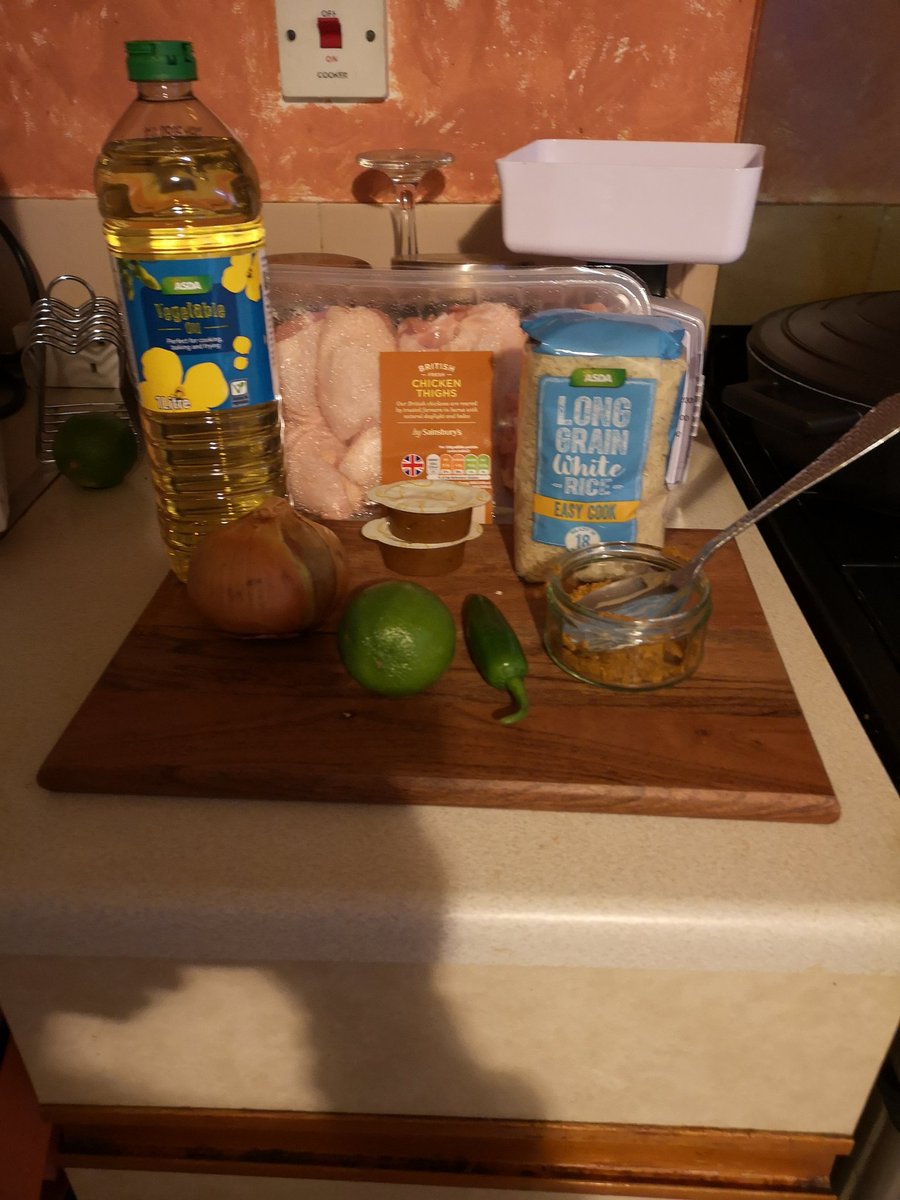 Helen5678dancer's tweet photo. I'm going in with Chicken Biryani from your book @Chris_Bavin ! If I cock it up ,we have pot noodles on standby. #goodfoodsorted https://t.co/MQPbTLBiQS