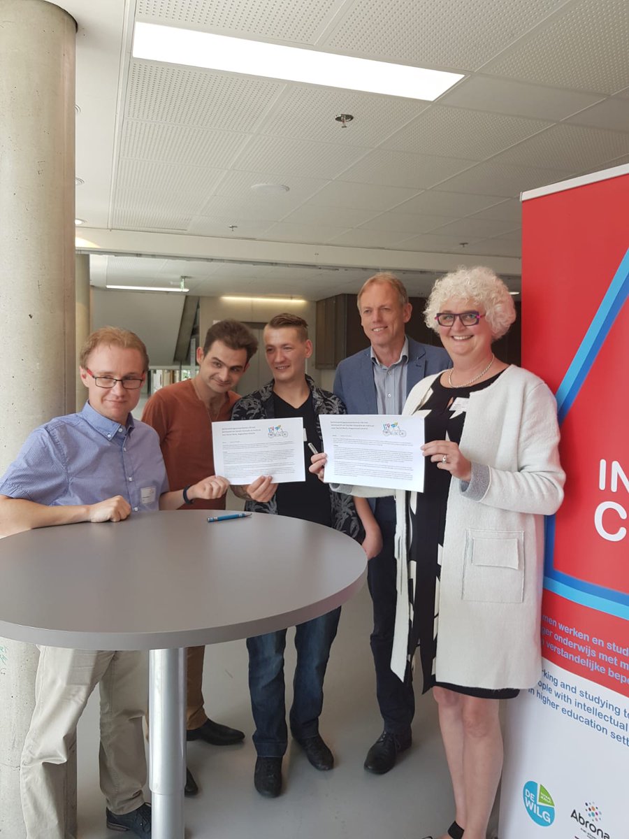 Yesss...onze samenwerking met de <a href="/HU_Utrecht/">Hogeschool Utrecht (inactief)</a> krijgt een vervolg.
Vandaag mochten we het contract tekenen #trots #meedoeninhetonderwijs <a href="/LFBNederland/">LFB</a>