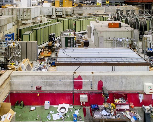 alastairwiper's tweet photo. Antiproton Decelerator hall at CERN
.
.
.
@cern #Sciencephoto #sciencephotos #sciencephotography #lensculture #contemporaryphotography #haftakeover #fisheyelemag #rentalmag #broadmag #foammagazine #phasemag #dazedandexposed #dreamermagazine #somewheremag… https://t.co/ubJcJsYRHC https://t.co/Icy7tRYFT2