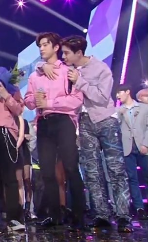 yadana_9193's tweet photo. #Eclipse4thWin Vs. HardCarry1stWin #markjin https://t.co/DdXVjZAPS2
