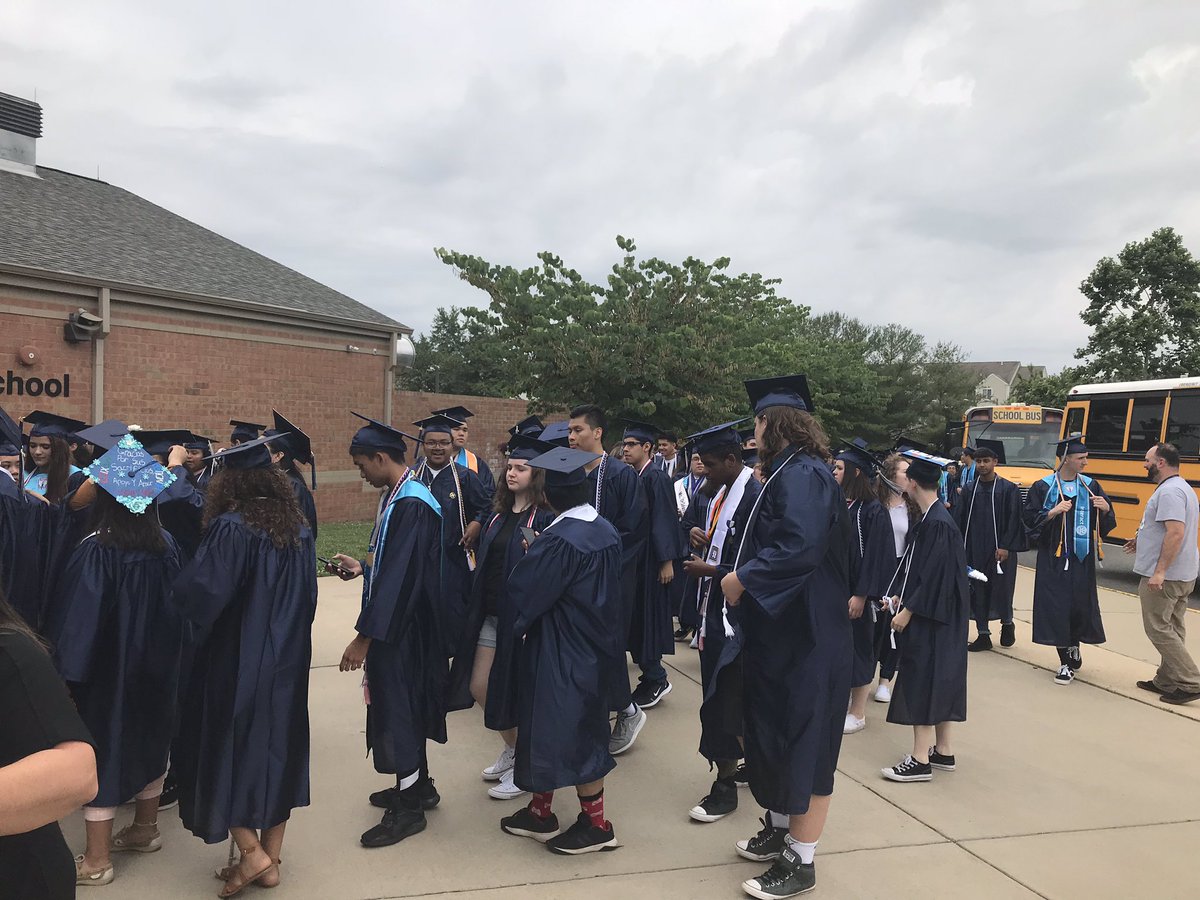 DrFrischkorn's tweet photo. It was great to see some former Bobcats return to Mayfield to celebrate a life milestone.  Congrats OHS graduates!  #MayfieldISProud @mymcpsva https://t.co/gQGjFu2Xos