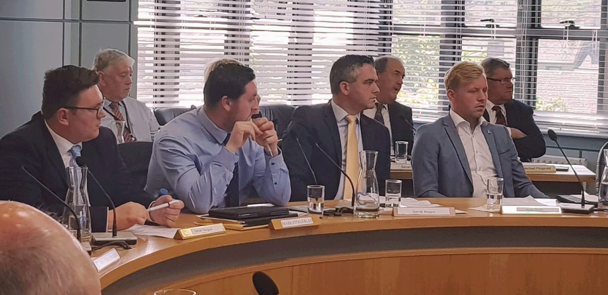 garretahearn's tweet photo. It was a privilege to be at the first meeting of @TipperaryCoCo. It felt like the first day at school!! Kids get to sit at the front 😉👌
Congratulations to @cllrmmurphytipp on his appointment as Chairperson for the year ahead. Well deserved. 
#GoWithGarret #Tipperary https://t.co/HH0YwTirWz
