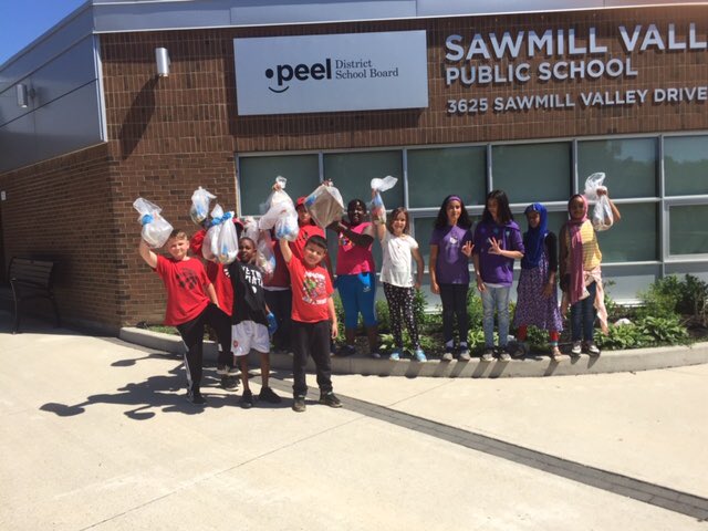 Thank you Gr. 4 students for helping to keep our school yard clean.