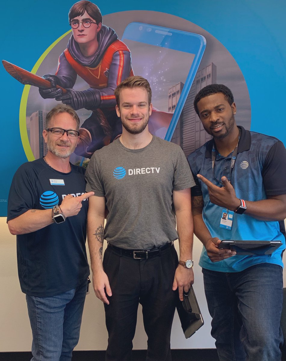 Townesrva's tweet photo. π£ Okay Okay Okay Marshalllllll with a smooth Premium out the door over here in #MightyMidlo #HomeMidlo π‘π₯π #TheAttWay #NationalDoughnutDay #FridayMotivation @JamieMayton @montyporter64 @404girl @Bh7316 @DaleB1 @MrDremo98 @BradenRVA @BraulioDLRA @Kleeeeeees1 @ChippCampeones1 https://t.co/3vfu9KOKsi