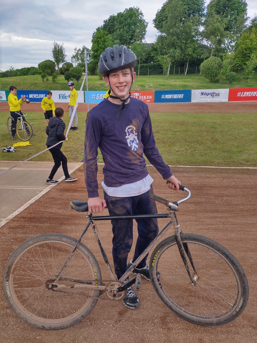 MadrasPe's tweet photo. Congratulations to our ever expanding Cycle Speedway squad with the A team retaining the Scottish and Fife Cups and the B riders dominating the other races with new comer Luke Allen coming in first. Thanks to #QAHS and #braeview for the great competition ๐ฒ https://t.co/q4uQJ0x7pX