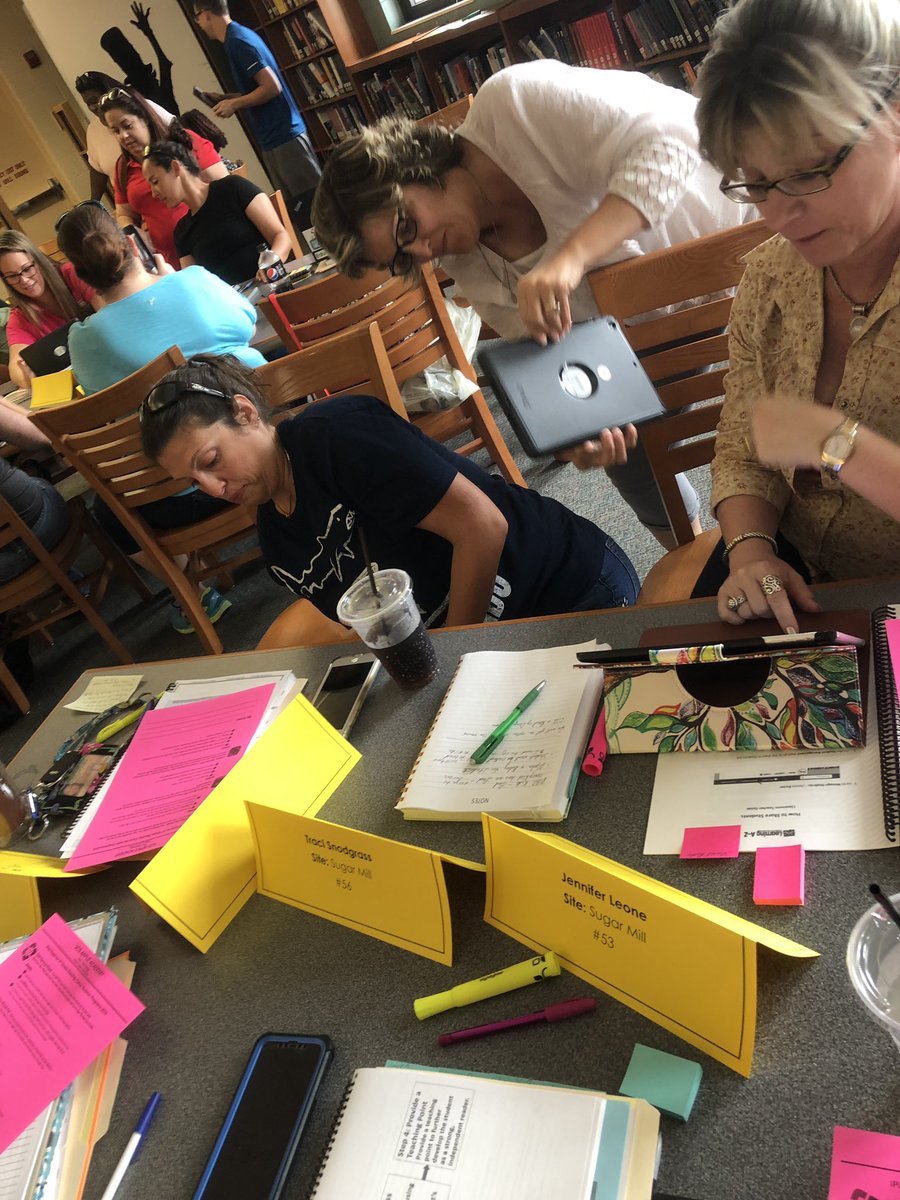 Stephanie tweet media