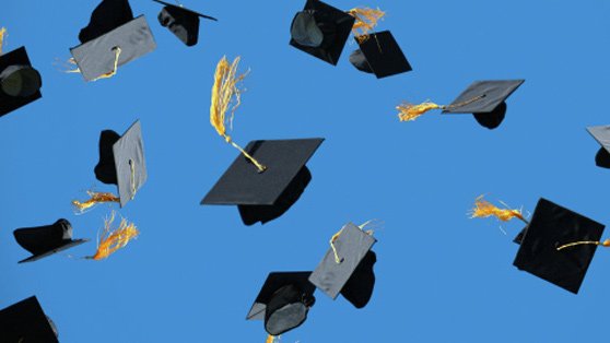 MacGuyz's tweet photo. Don't forget to come by MacGuyz this month for a special deal!
All graduating seniors will receive a $10 discount on screen replacement for any iPhone! Come in now and get that cracked screen fixed today!
#graduation2019 #iPhone5 #iPhone6 #iPhone7 #iPhone8 #crackedscreen #fixit https://t.co/fmSnJ0WNq2