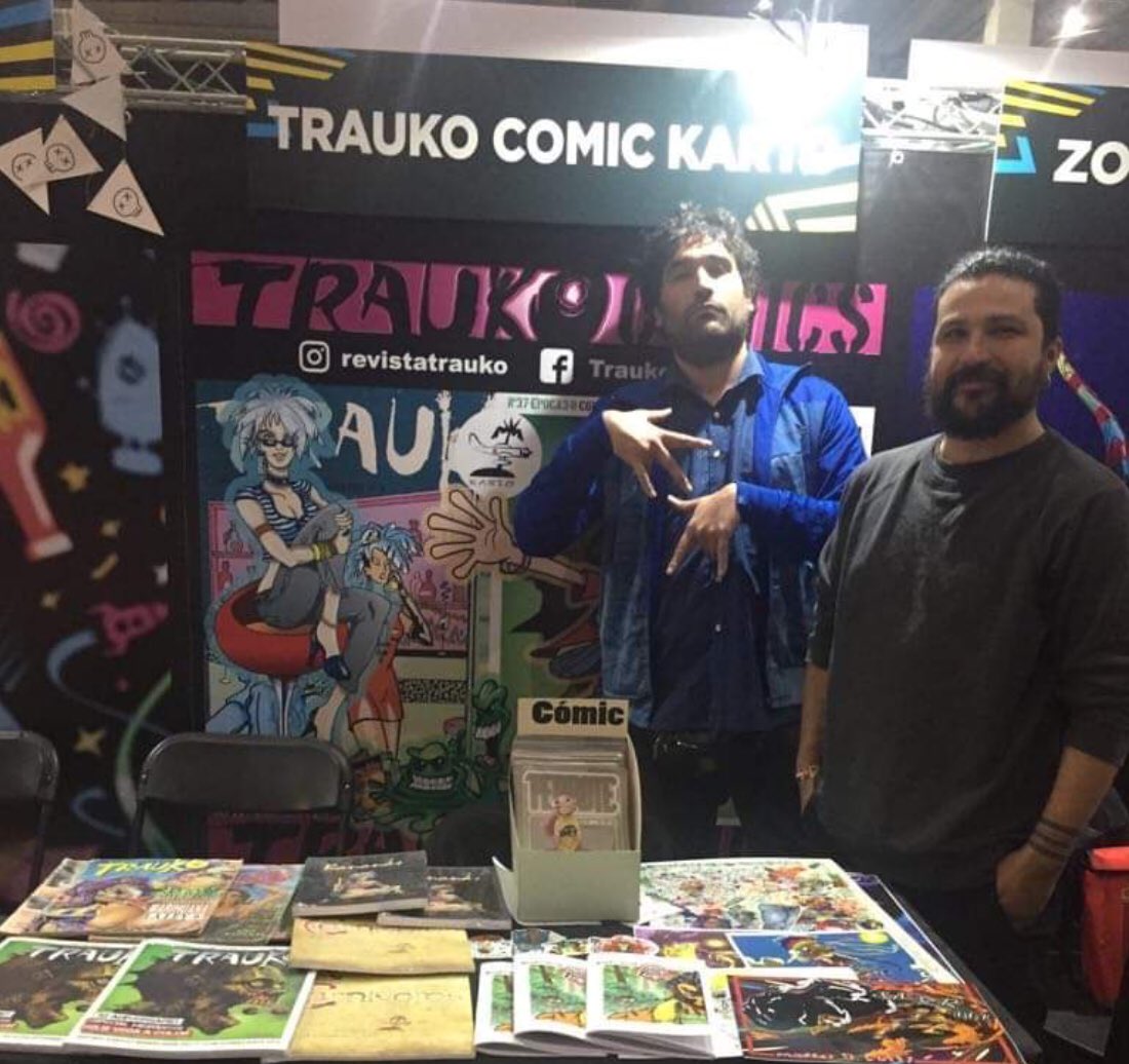 traukocomics's tweet photo. Lautaro y Perrote en ComicCon #traukocomics https://t.co/9SsMTBW21A