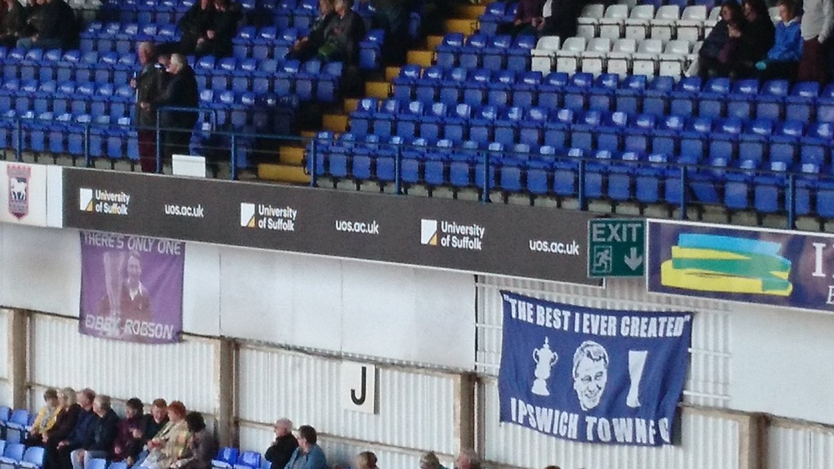 UOS_IWIC's tweet photo. Love seeing a bit of @UniofSuffolk branding when out and about #rodstewartlive #IWIC @PortmanRoadBlue @UOS_IWIC @UOS_BusinessEng https://t.co/X4Wz9NohvS