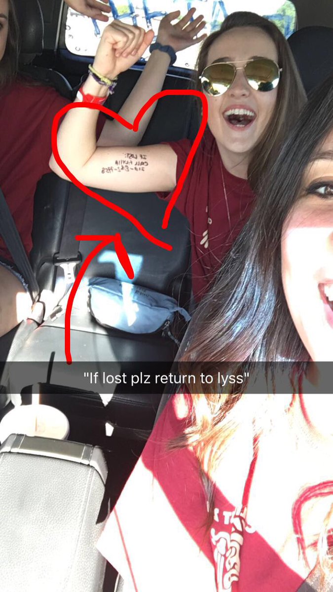 AlyssaMarie56's tweet photo. @bellie_lotion @brenna_skinner2 Have no fear ladies. I would never misplace this gem 💕 https://t.co/j7dmCaQCpE