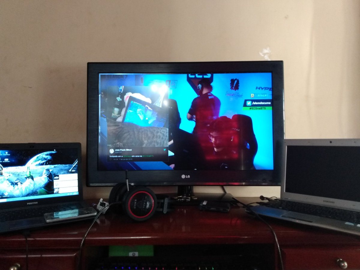 A furia esta consolidada como o melhor time br no momento? 
@AlemDoCume #ECSnaBTS 
<a href="/aakkari/">andre akkari</a>