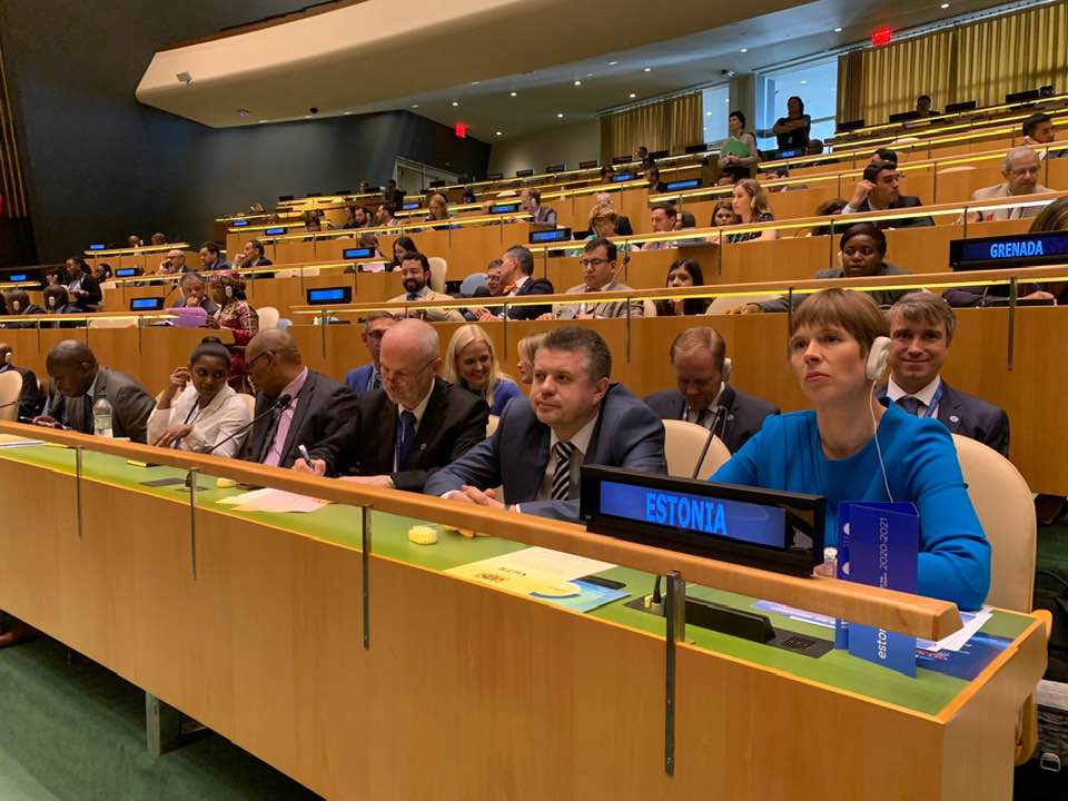 EstonianWorld's tweet photo. Estonian foreign minister Urmas Reinsalu said in a statement, following Estonia's election to the #UNSecurityCouncil, that #Estonia would also have an opportunity to share its experience and knowledge on #digitalstate and #cybersecurity. #ESTONIA4UNSC https://t.co/QrFKn83ZCx https://t.co/Qq1vUcTxmS