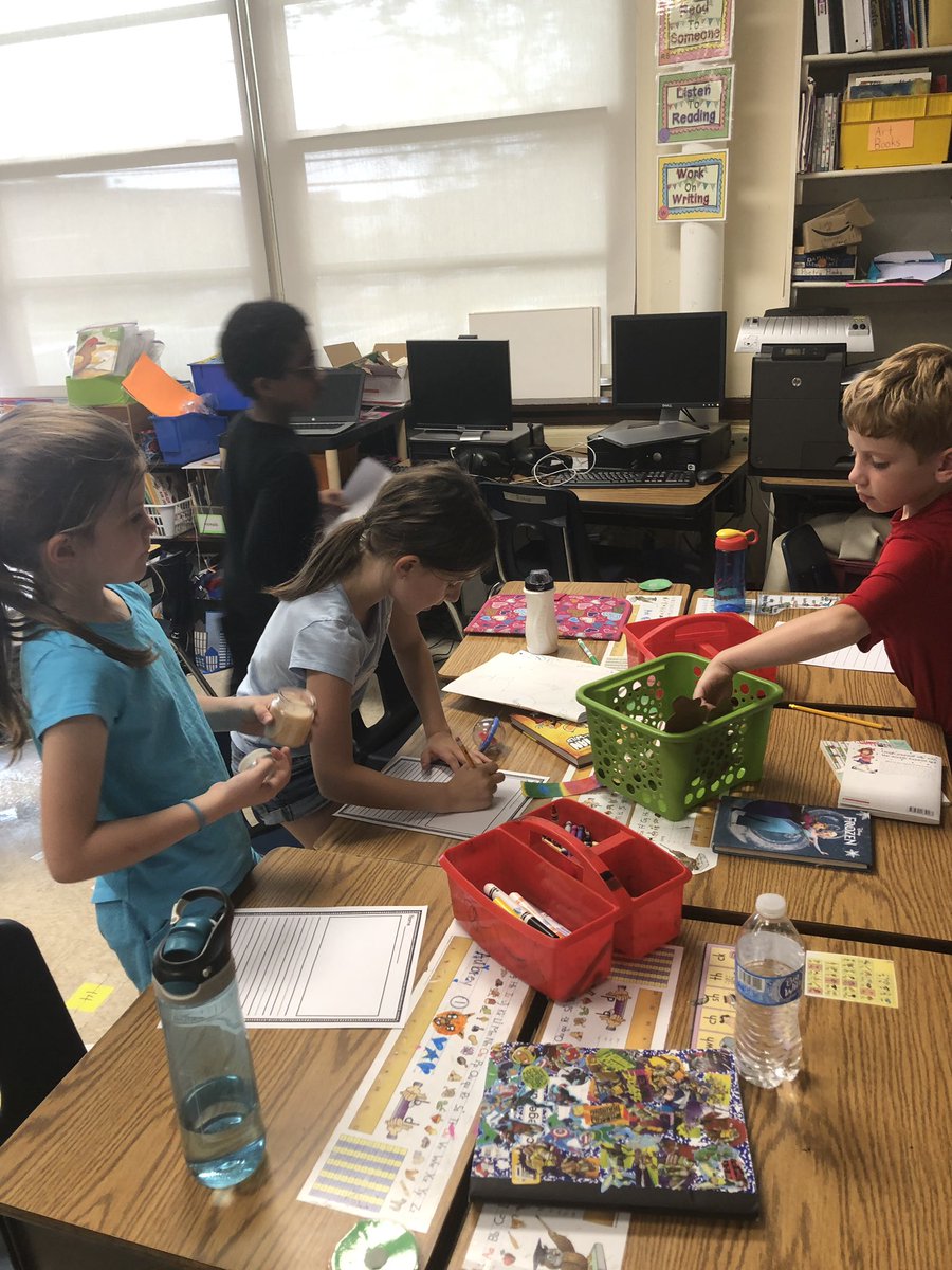 alisoncclements's tweet photo. #mrsclementscreators #buddingpoets #inspirationstations #poetrysharecircle #authorsatwork #funwithfirsties @natasha_nurse @jacquibyrn @LorraineRadice1 @DonnaBraunhut @CZawatson @24Kath https://t.co/G5wOV37UV5