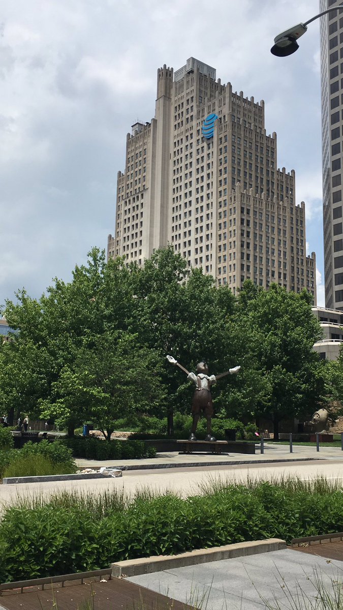 hellojamieyoga's tweet photo. Tomorrow’s outdoor adventure: Yoga at Citygarden. Class starts at 8am and goes till 8:45. We meet at the Pinocchio statue. https://t.co/f1CaGjLIUI