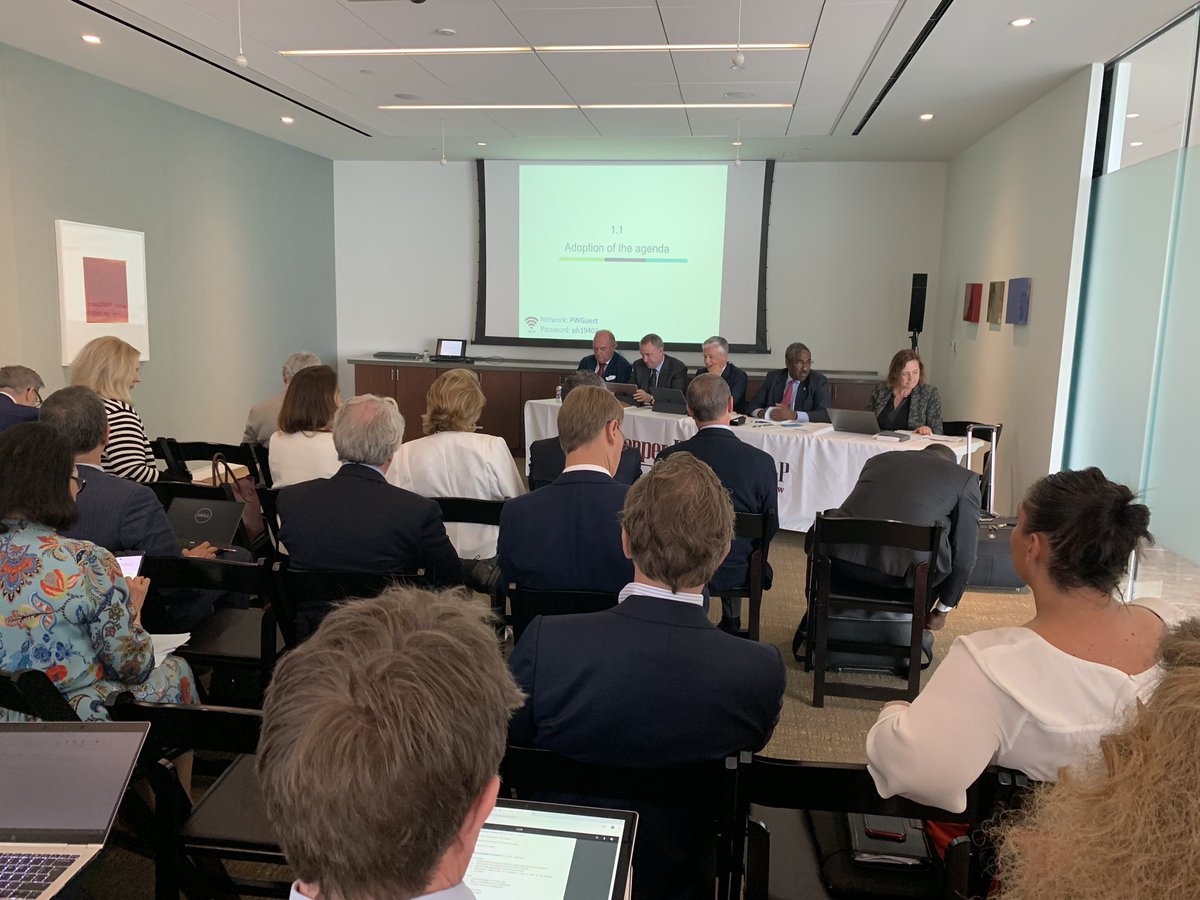 UnionIntAvocats's tweet photo. Executive Committee meeting (kindly hosted by @Pepper_Law) #UIANYC https://t.co/zl0eonU3wS