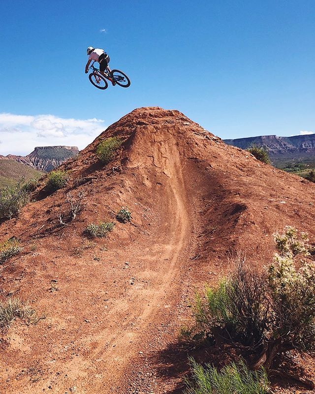 Feeling the Friday vibes!!

<a href="/palicci/">Antonio Palicci</a> getting sendy ⚡️📷@garret_chow // bit.ly/2WN6s2U