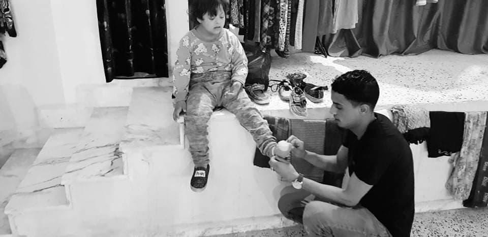 bnttobruk's tweet photo. الطفله إسراء من طبرق عمرها 4 سنوات وعندها متلازمة داون وسرطان ف رجلها اليسار عالجت وحول ورد مره ثانيه لانها سيبت العلاج عائلتها معندهمش حق العلاج وعندهم مشكله ف الرقم الوطني اللي حاب يساعد فلوس دواء موضوع الرقم الوطني رقم والدتها Dm https://t.co/xUxzYfftiX