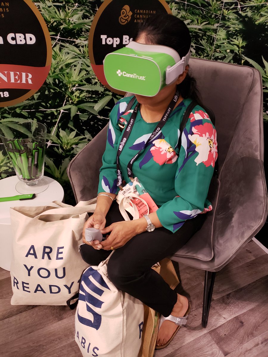 Our clinical educator Sonia, enjoying Lift Expo with one of our partner LPs Canntrust's VR experience. 
#liftexpo2019 #medicalcannabis #cannabiseducation