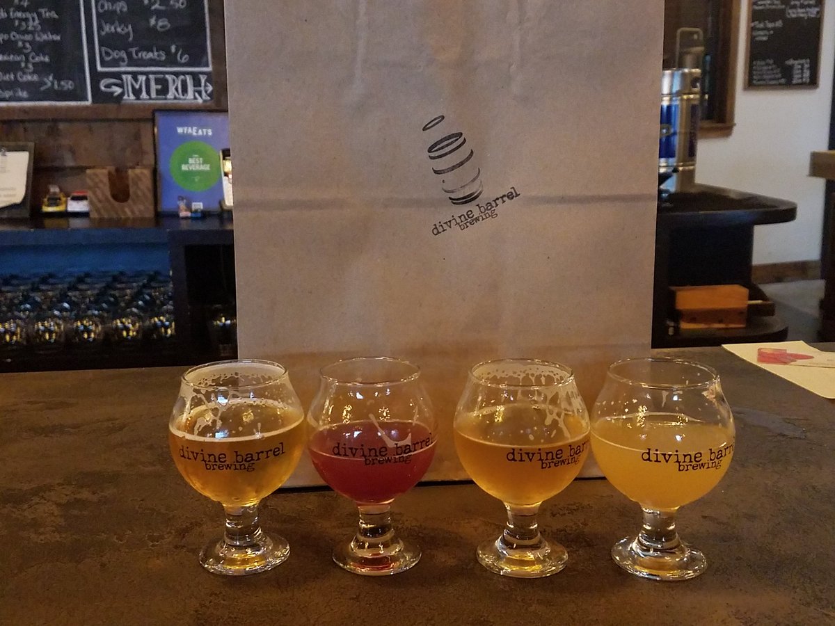 AniOFdez's tweet photo. Divine Barrel Brewing Company in Charlotte NC great beers https://t.co/NNGduZHHao