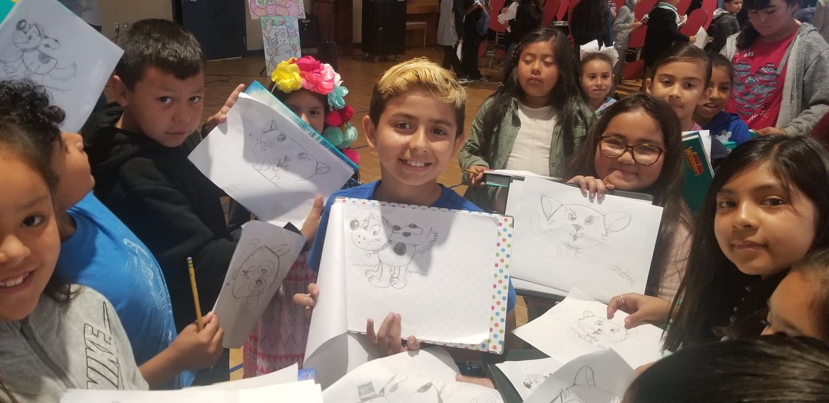 HarringtonOSD's tweet photo. Fun drawing assembly for our kinder through 4th grade! Thank you, PTA! https://t.co/IDi58vS4la