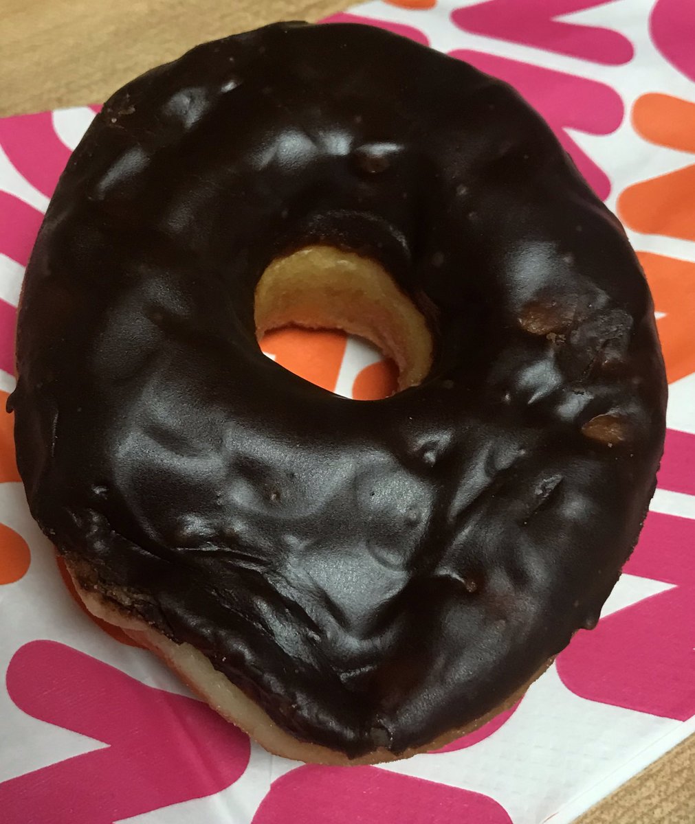 vwalden7's tweet photo. Happy #NationalDonutDay, coming atcha from @dunkindonuts 🍩👏🏽 https://t.co/qOntzZOQDk