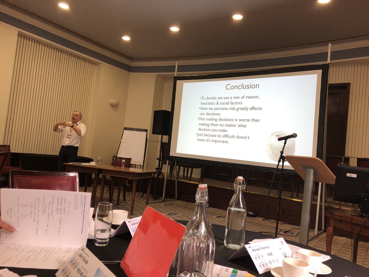 Inspirational talk “How do we make decisions in practice “ Fab day so far attending Agents of change Nurse leaders of the 21st century. <a href="/ResearchET/">AG</a> #nbtproud #awesomeASCR