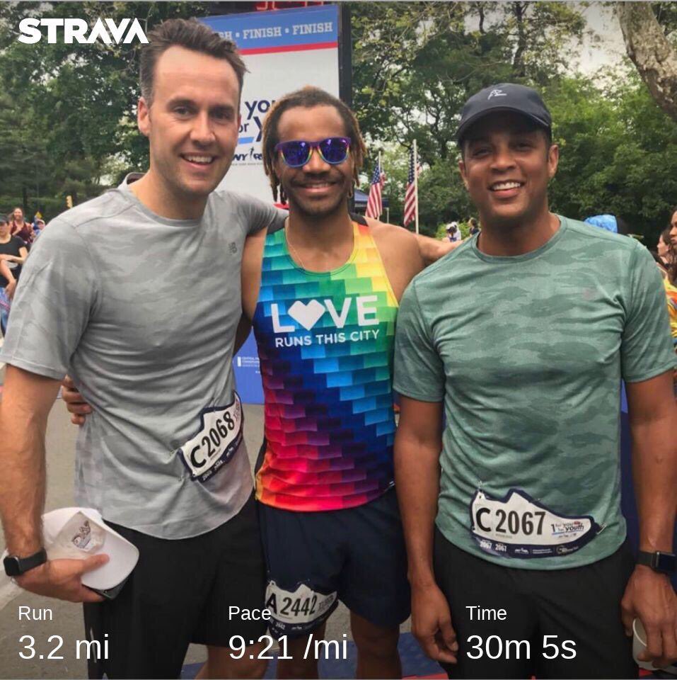 RobertoMandje's tweet photo. Fractured toe update: I’ve managed to run the past THREE DAYS! Kicked it off w/ #GlobalRunningDay, next was #GroupTraining. This morning = Birthday (not mine) run. Almost ready to reunite w/ Mr. #Sub3Project grad himself: @NevSchulman + #MileageMonster: @Casey for a 🏃🏽♂️. #LeGo🤙🏽 https://t.co/kXoNQGeuNY