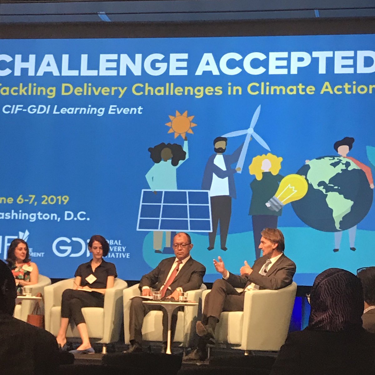 hitoishichakma's tweet image. How do we catalyze the private sector to invest more on climate solutions? Maybe one approach could entail harnessing entrepreneurial local solutions and having the necessary tech, finance support behind it! #ChallengeAccepted @CIF_Action #deliverychallenge