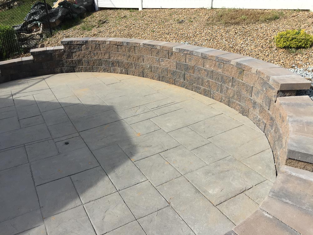 jkellylandscape's tweet photo. Adding #hardscapes to your property is a great way to make your space functional while adding curb appeal. Enjoy those summer days and nights outside with friends and family!
https://t.co/Ii0RDL2Gq4 https://t.co/KpesUqgeRd