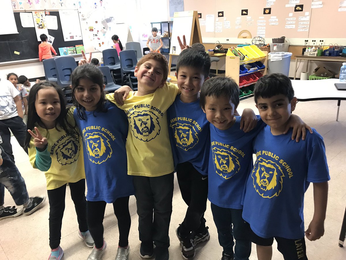 suebevington's tweet photo. Proudly wearing our @mcbrideaveps t-shirts in the grade one pod!!! https://t.co/ygywH1NVR4