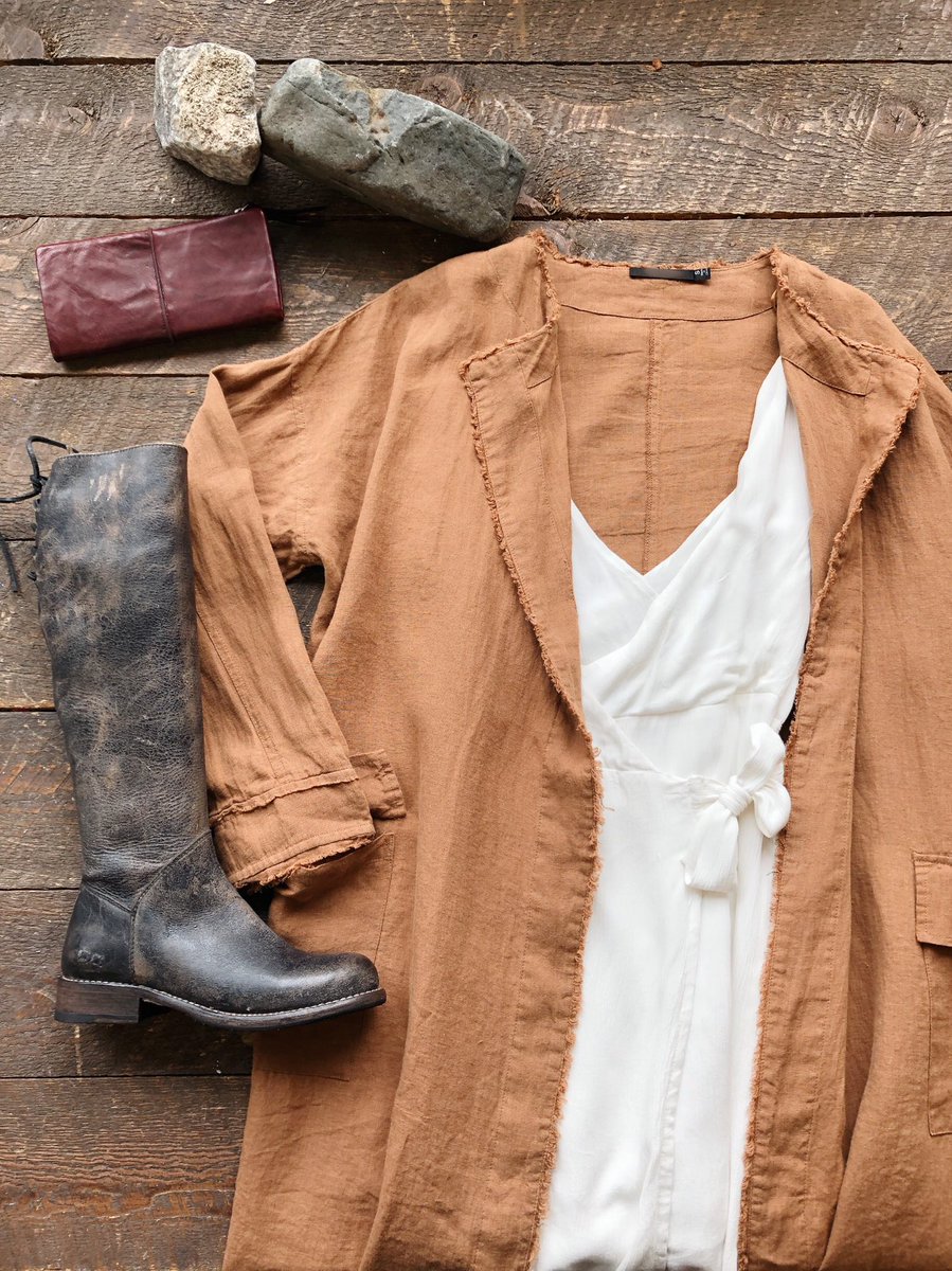 solesistersmt's tweet photo. Pair your favorite tall boots with a short dress for the perfect chilly summer day! 🌸 #fancyfriday
•
•
•
#solesistersmtstyle #boutique #montanawomen #flatlay #ootd #outfitoftheday #montanastyle #downtownhelenamt #montana #montanaboutique #shoplocal #springtrends #summertrends https://t.co/kZMf50nGiZ