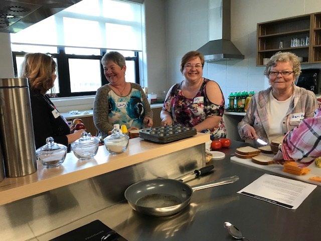 AVHealthySchool's tweet image. You know who we love? #Volunteers! This fantastic group of women are #breakfastprogram volunteers in @AVRCE. We were lucky enough to spend the afternoon with them, learning and trying out new recipes. Thank you Volunteers! #schoolfood