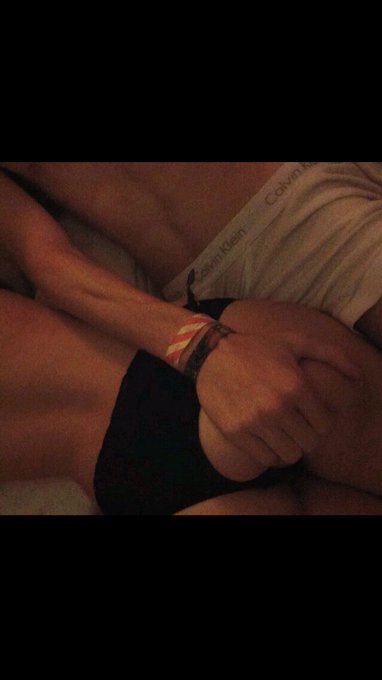 😏😈fuck ?!✔️🔃 https://t.co/tFEYAfTe63