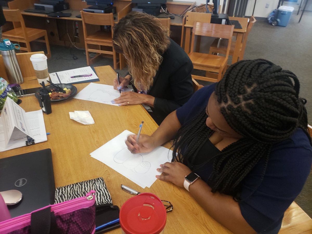 LMaiaILC's tweet photo. Our AMAZING Northeast Principals engaged in a reflective activity- Beautiful Oops- "When you think you have made a mistake, think of it as an opportunity to make something beautiful!" @ClaritaRivera18 @_Rachel_Alvarez @WandaCullins #ThisIsNotaSnowMan #NENetwork #ImWithTheBAND https://t.co/48XIkW2qdE