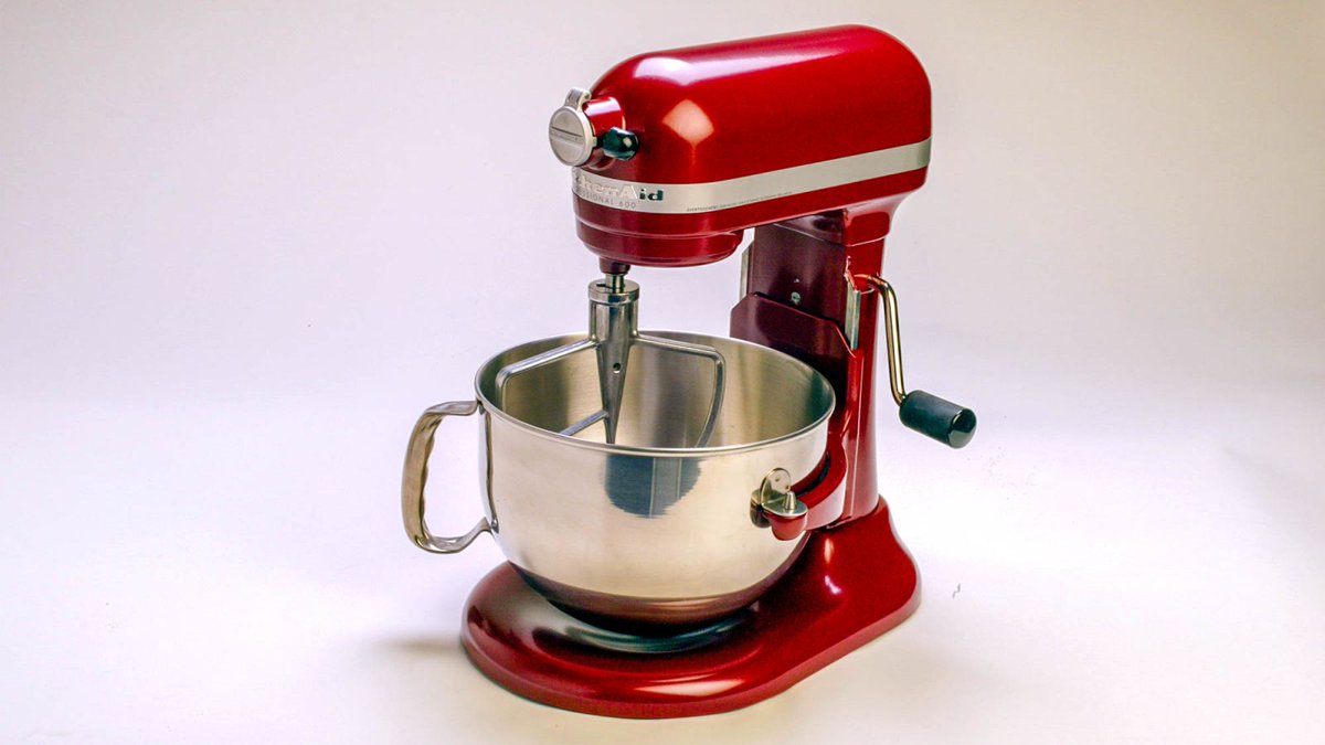 KitchenAid Announces It Will Lift Ban On Selling Mixers To Unwed Women trib.al/6qZQ4YM
