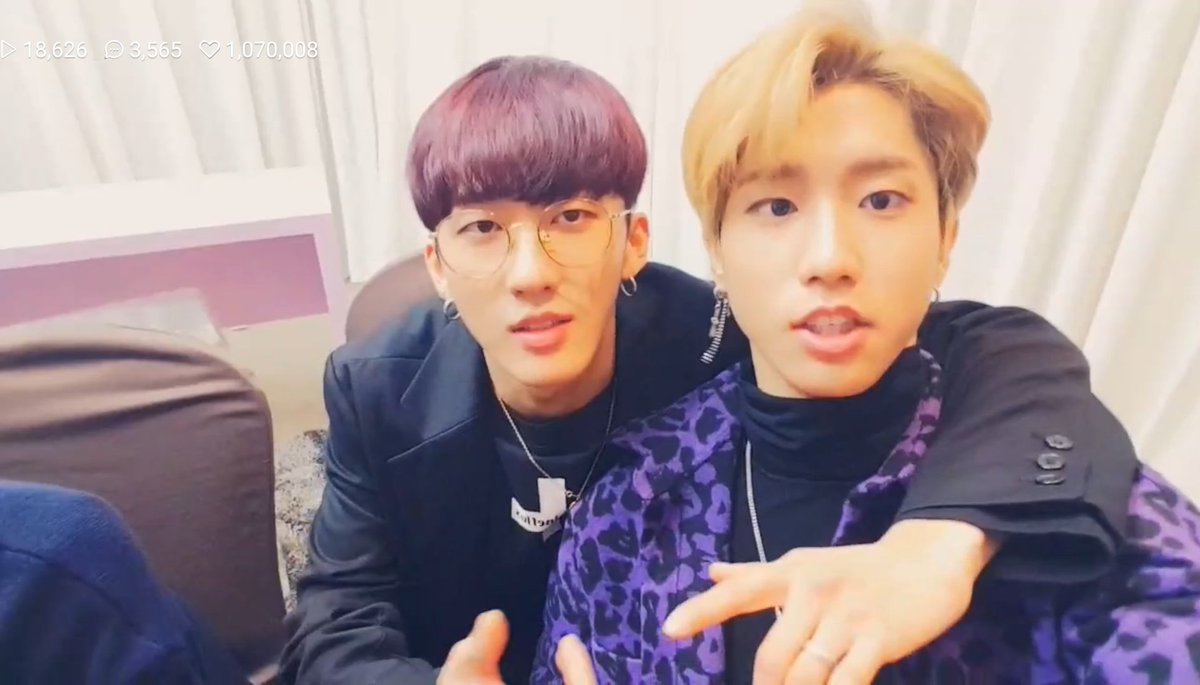 smlul's tweet photo. ชางบิน 🤜🏼🤛🏼 ฮัน
👨👦 #StrayKids #스트레이키즈 #Changbin #Han #BinSung #HanChang https://t.co/exNXuDtvAG