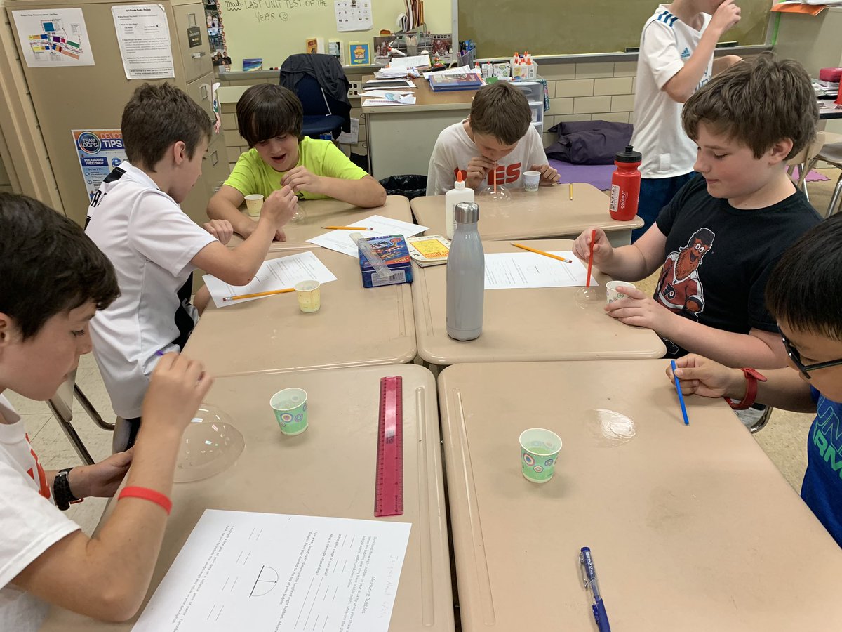 MrsLisaSchultz's tweet photo. Students measure bubbles to collect data. #bubblemath #mathrocks #rfes @missyfanshaw https://t.co/SNXsZCRjUK