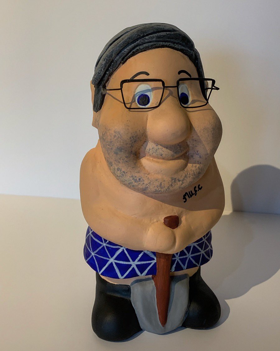 littlelessnorm's tweet photo. Lovely customised hand sculptured and painted Gnome. Varnished to finish, so is equally at home inside and outsid
-
#custom #customised #sculpted #handcrafted #handpainted #handsculpted #gnome #gnomelife #gnomelove #gnome #littlelessnormal #customsculpture #craftblogger #socrafty https://t.co/7WIh0PXHSZ