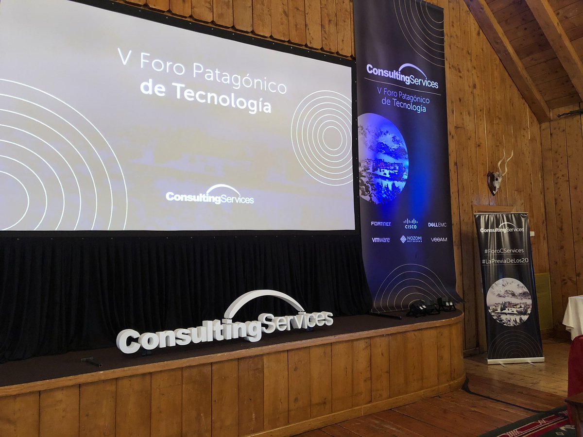 DGiovagnoni's tweet photo. Todo listo para #ForoCServices @LaPteviadelos20 en el @LlaoLlaoHotel @_CServices https://t.co/7WXcKc9j3Y