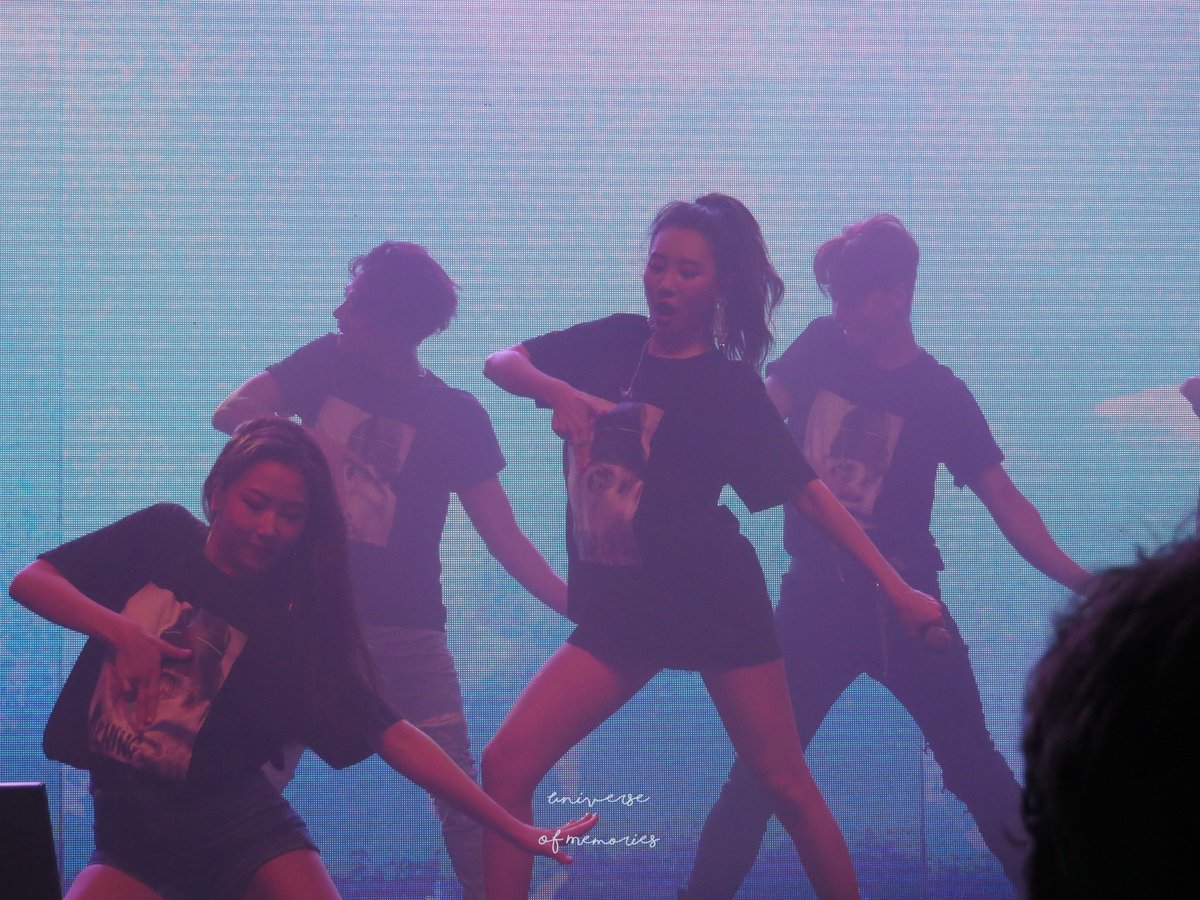 ofMemories_'s tweet photo. 190606 #SUNMIinBerlin

#sunmi #선미 #warninginberlin https://t.co/ZH1MwdvJl2